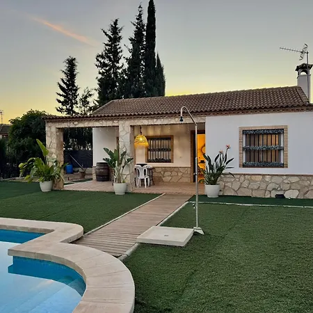 Pines Exclusive Paradas
